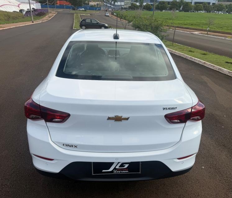 CHEVROLET Onix Sedan - Foto