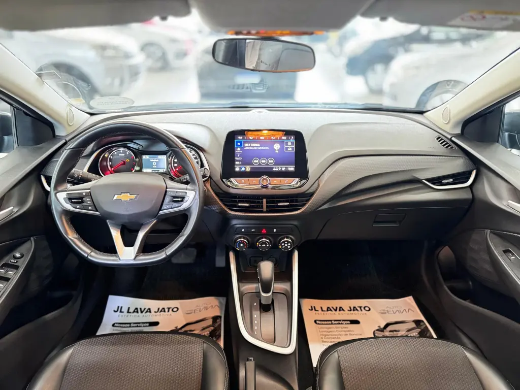 CHEVROLET Onix Sedan - Foto