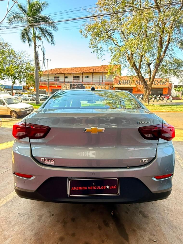 CHEVROLET Onix Sedan - Foto