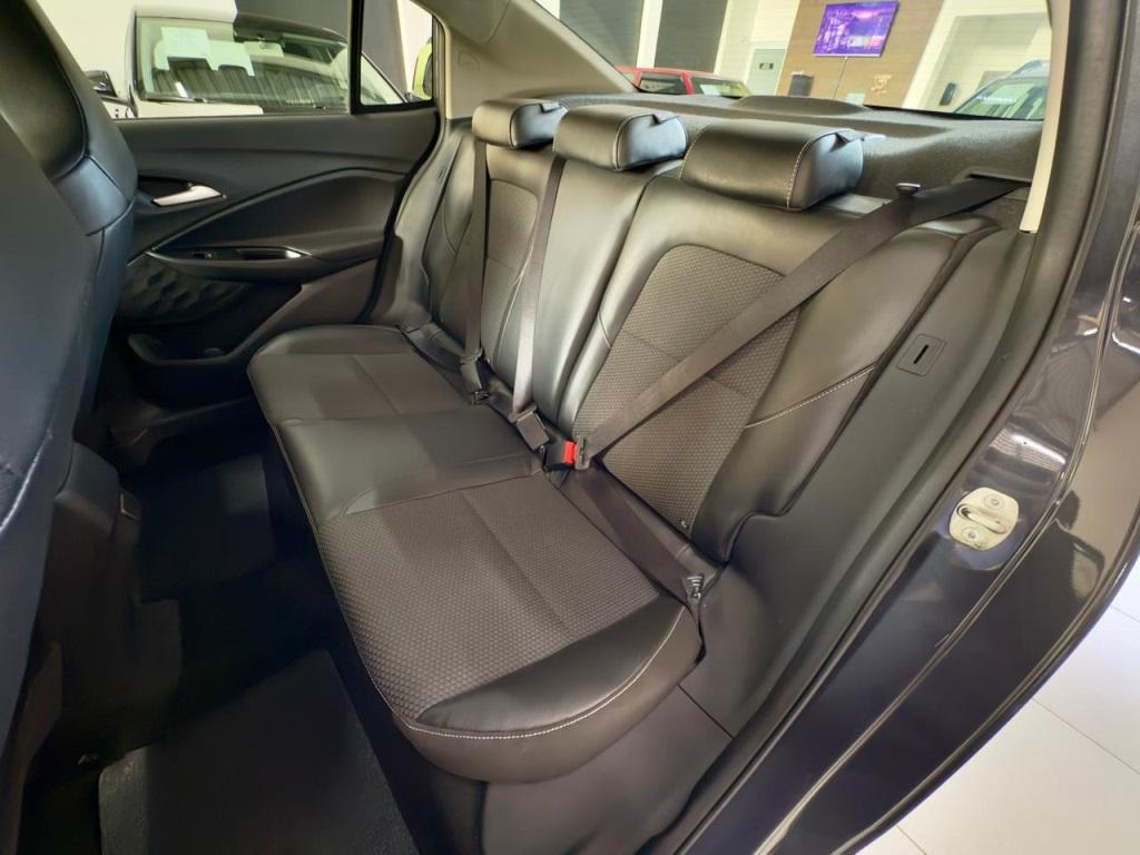 CHEVROLET Onix Sedan - Foto