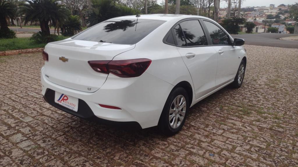CHEVROLET Onix Sedan - Foto