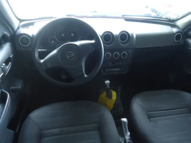 CHEVROLET Prisma - Foto