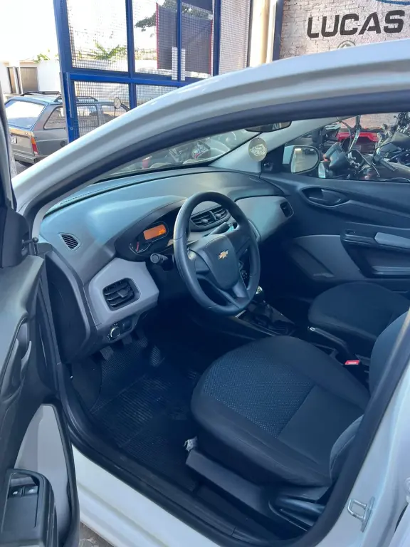 CHEVROLET Prisma - Foto