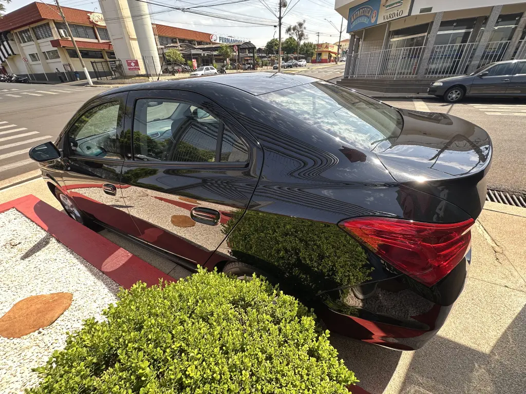 CHEVROLET Prisma - Foto