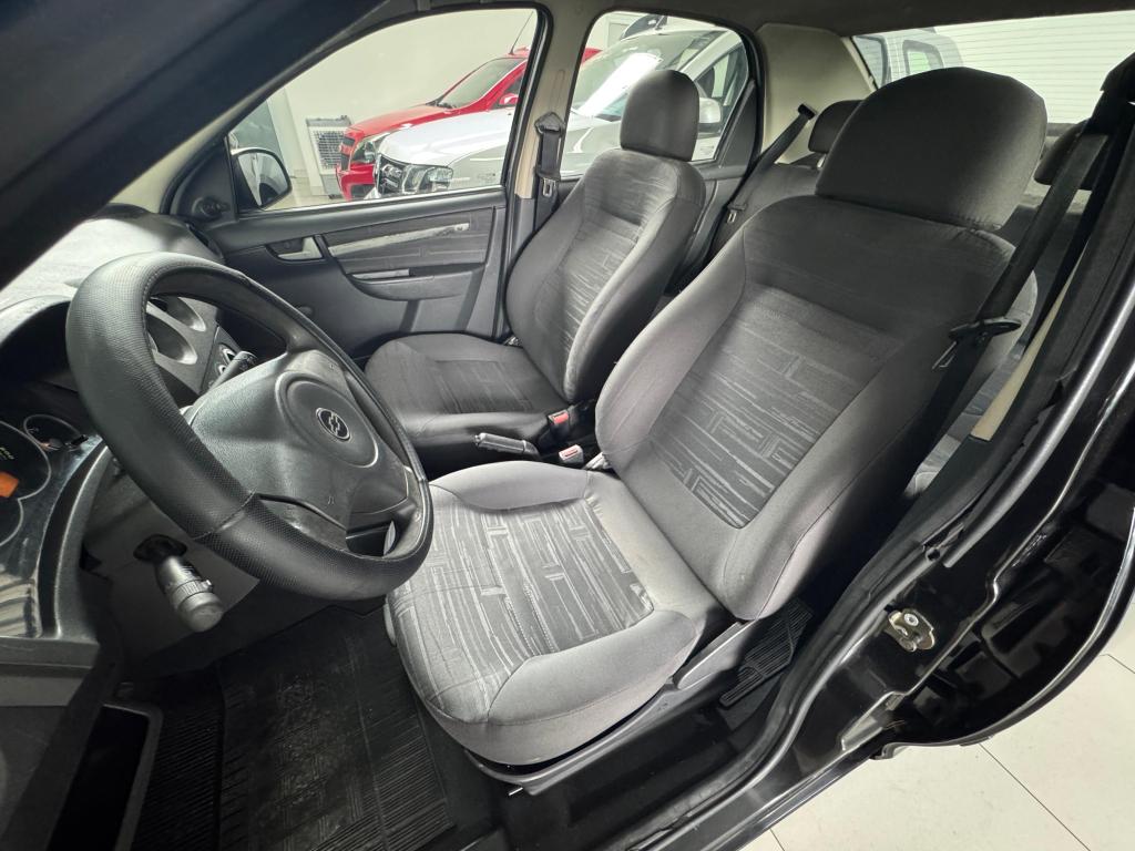 CHEVROLET Prisma - Foto