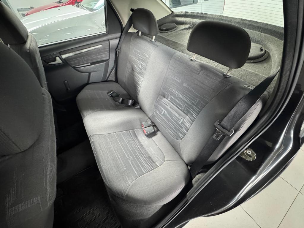 CHEVROLET Prisma - Foto