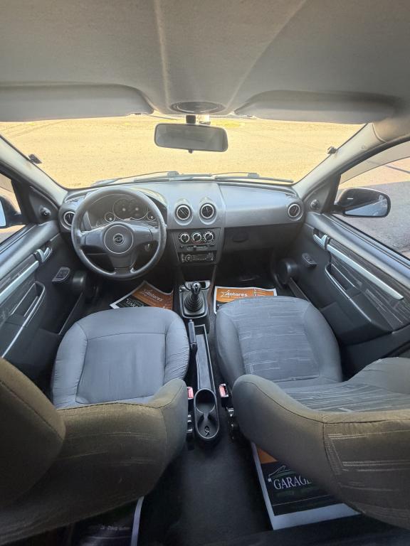 CHEVROLET Prisma - Foto