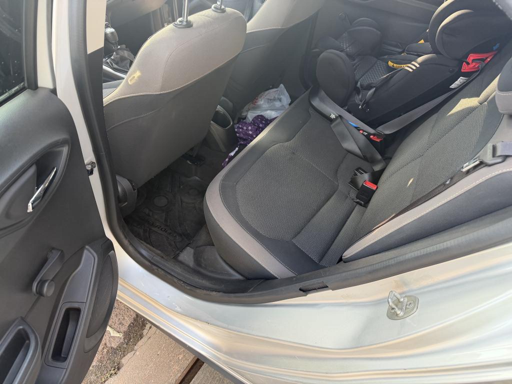 CHEVROLET Prisma - Foto