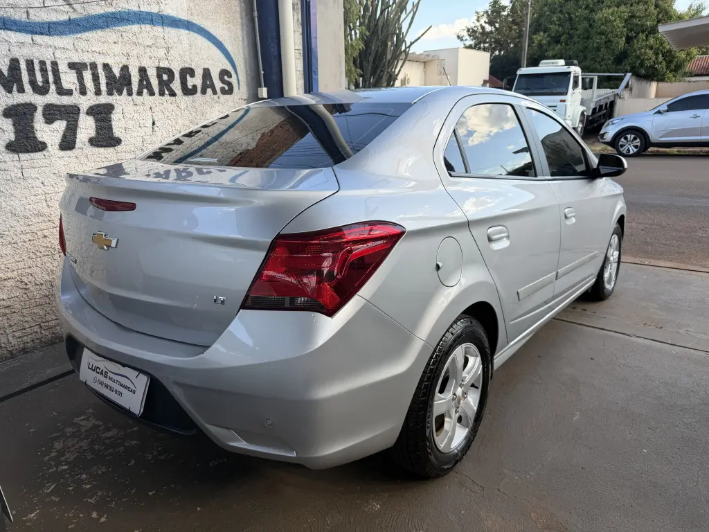 CHEVROLET Prisma - Foto