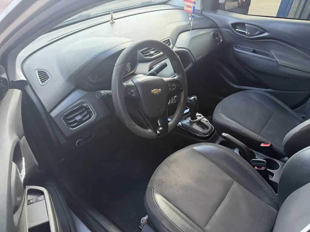 CHEVROLET Prisma - Foto