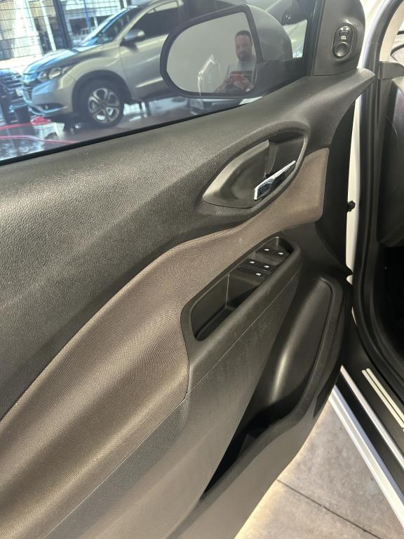 CHEVROLET Prisma - Foto