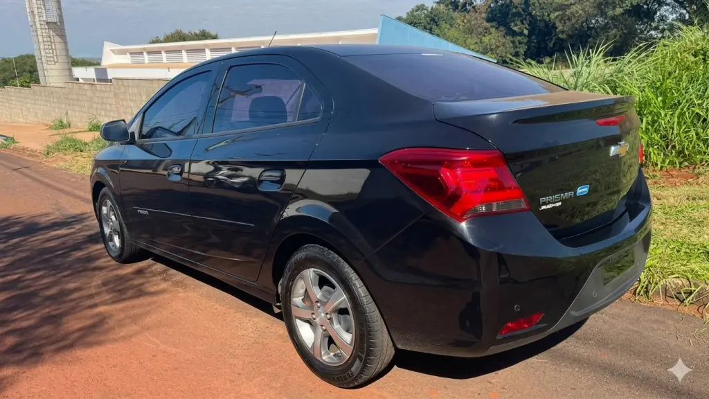 CHEVROLET Prisma - Foto