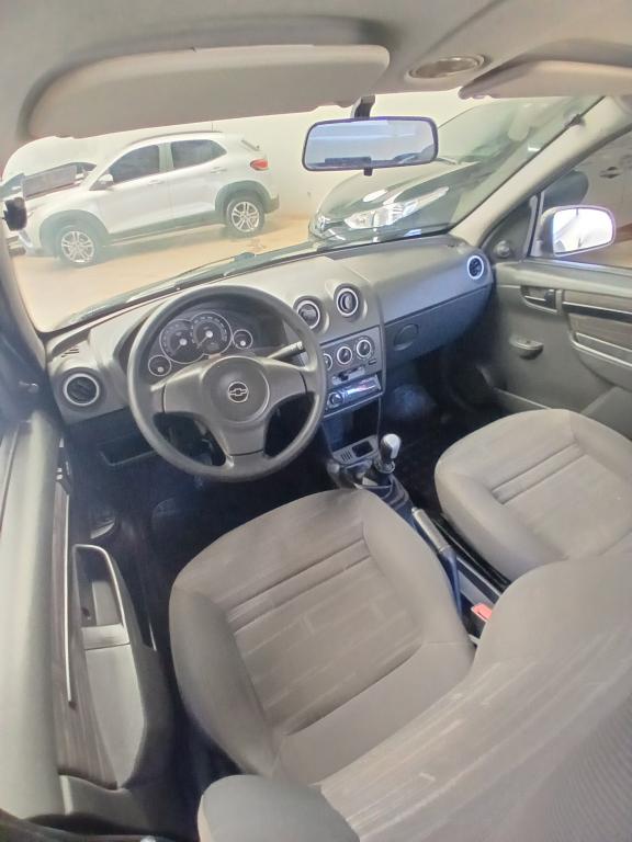 CHEVROLET Prisma - Foto