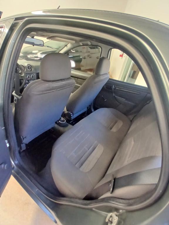 CHEVROLET Prisma - Foto