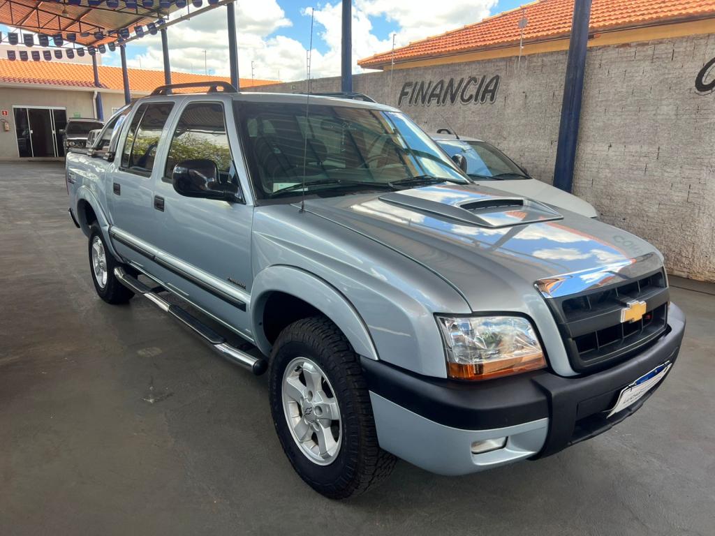 CHEVROLET S10