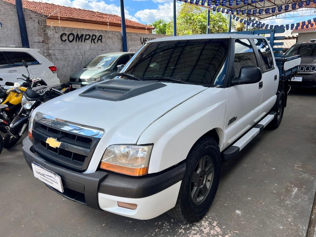 CHEVROLET S10