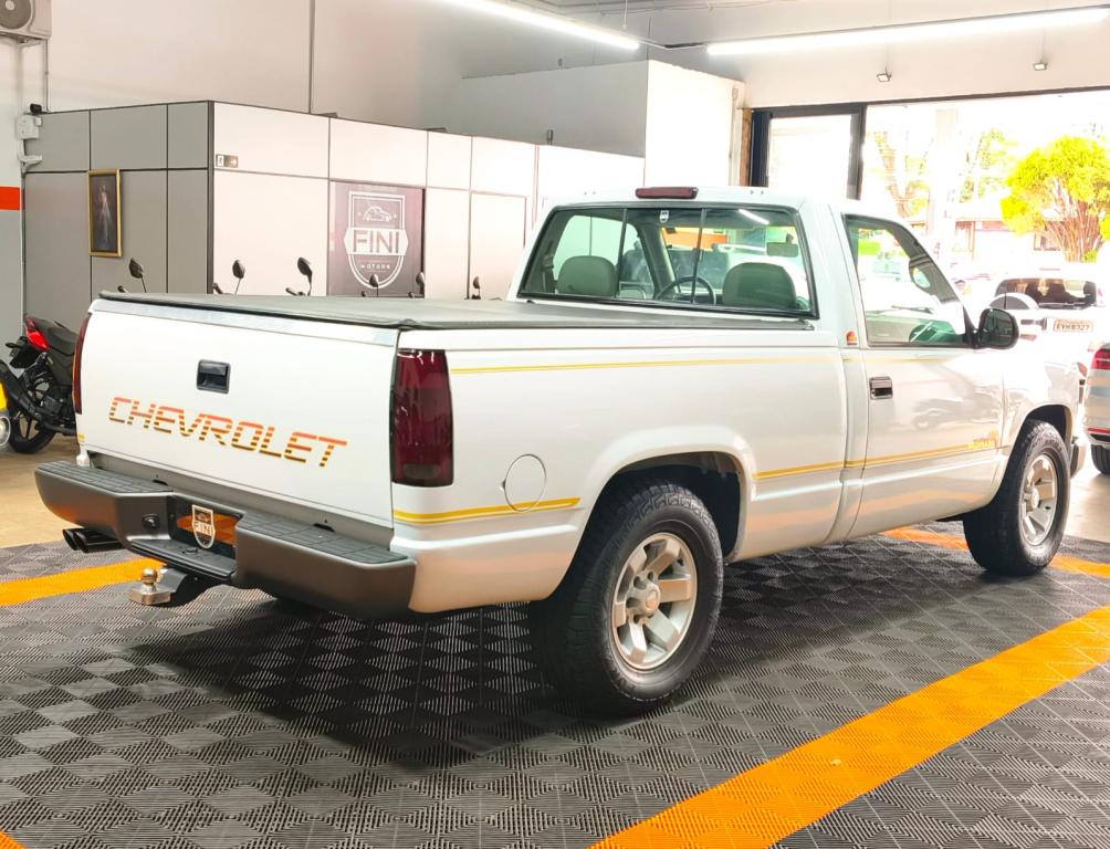 CHEVROLET Silverado - Foto