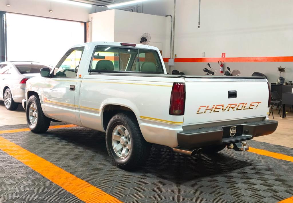 CHEVROLET Silverado - Foto