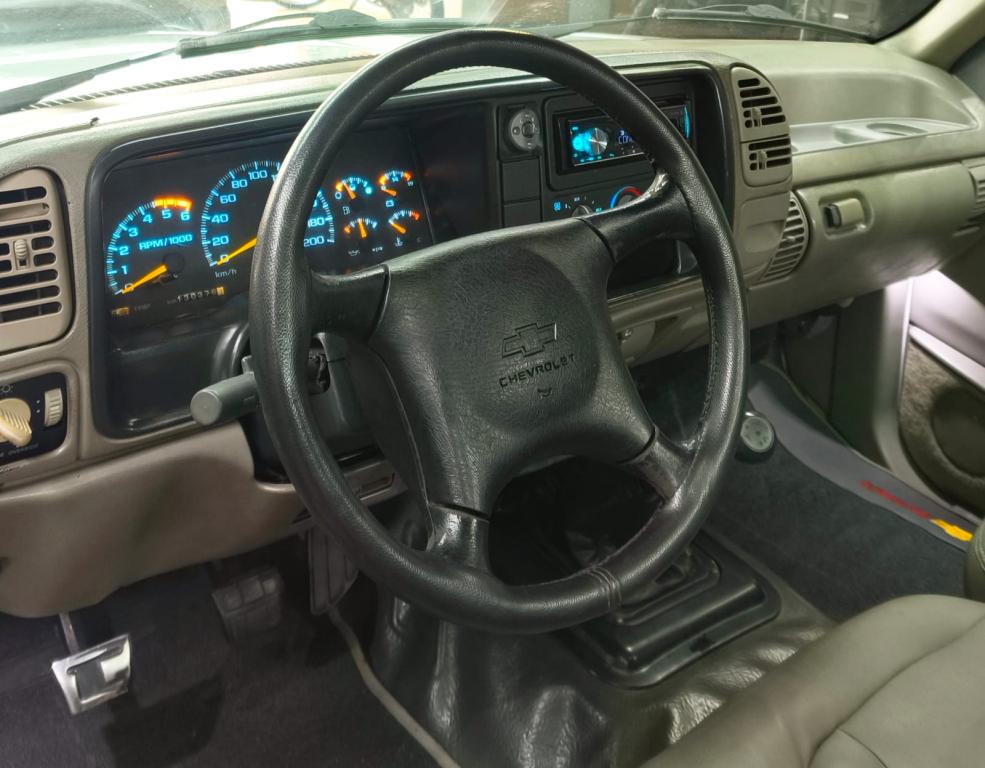 CHEVROLET Silverado - Foto