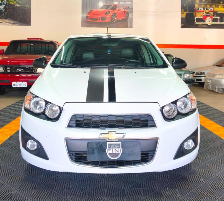 CHEVROLET Sonic Hatch - Foto
