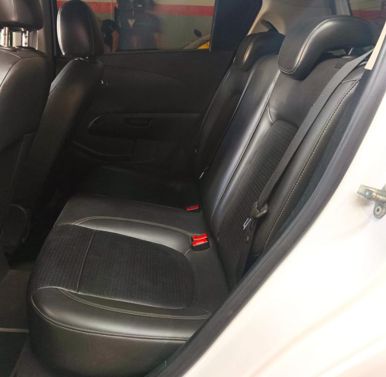 CHEVROLET Sonic Hatch - Foto