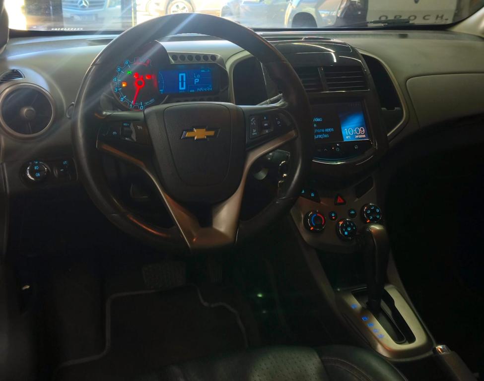 CHEVROLET Sonic Hatch - Foto