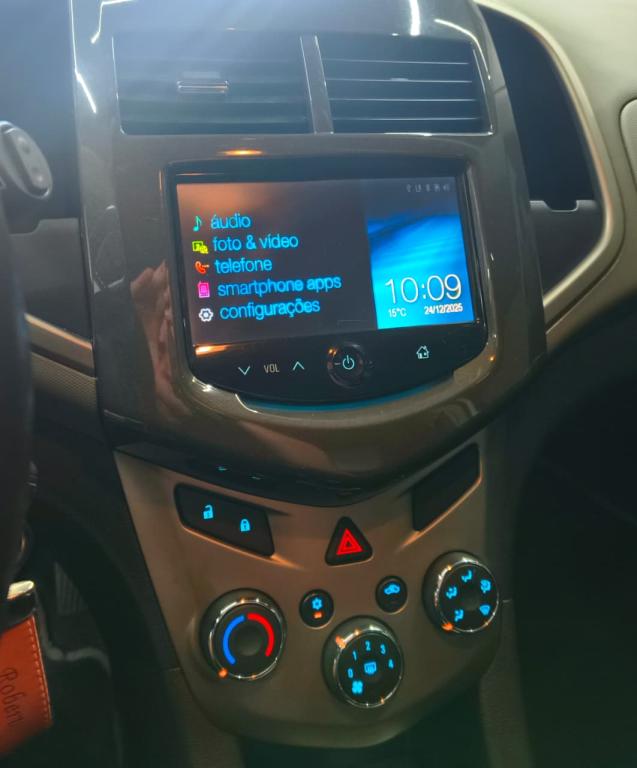 CHEVROLET Sonic Hatch - Foto