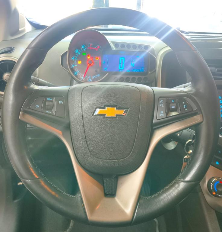 CHEVROLET Sonic Hatch - Foto