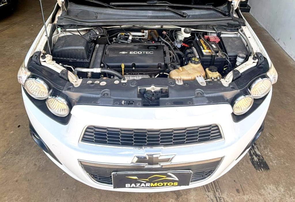 CHEVROLET Sonic Hatch - Foto