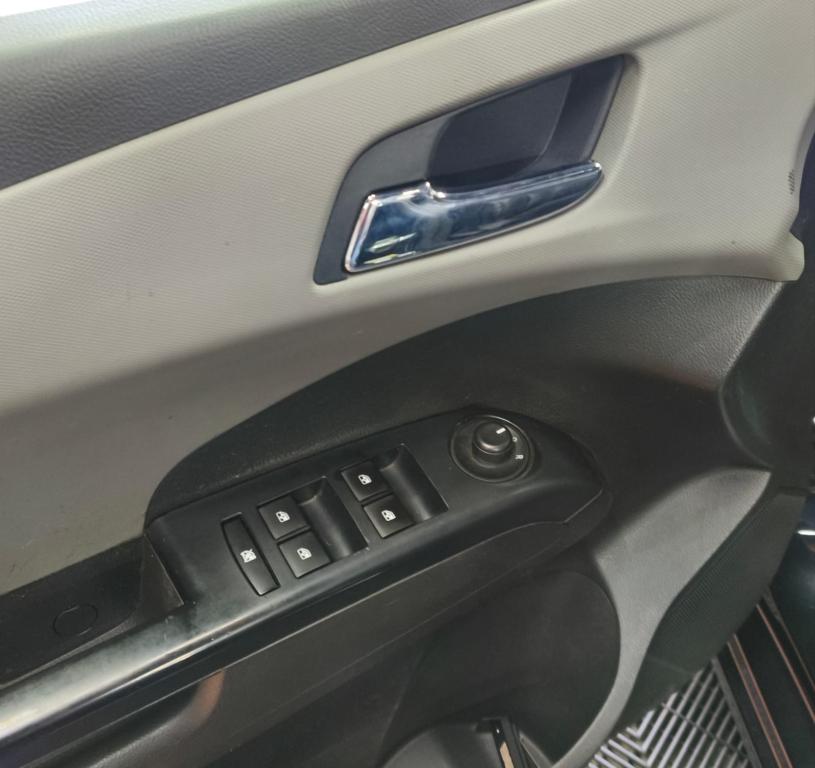 CHEVROLET Sonic Sedan - Foto