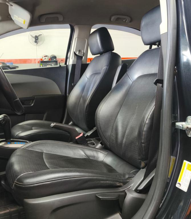 CHEVROLET Sonic Sedan - Foto
