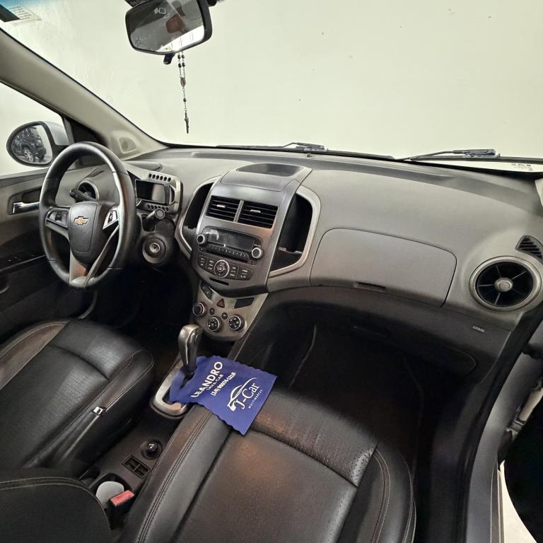 CHEVROLET Sonic Sedan - Foto