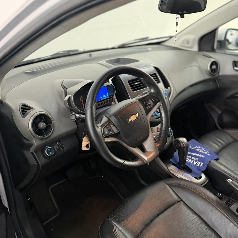 CHEVROLET Sonic Sedan - Foto