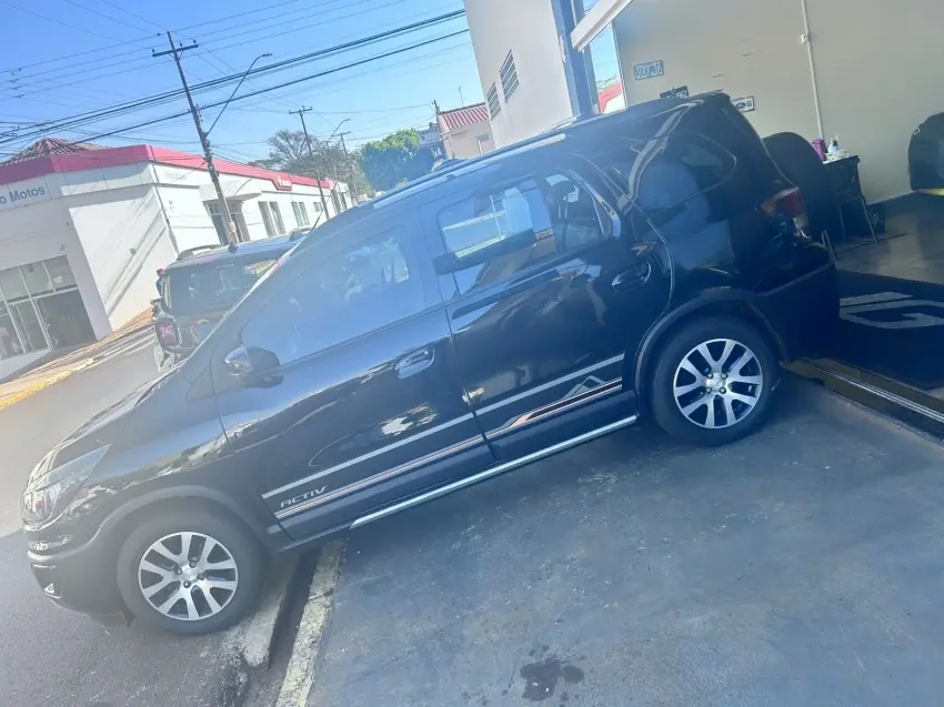 CHEVROLET Spin - Foto