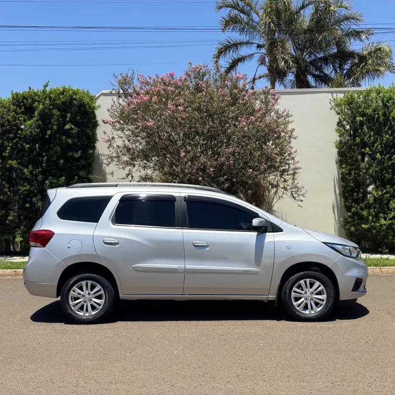 CHEVROLET Spin - Foto