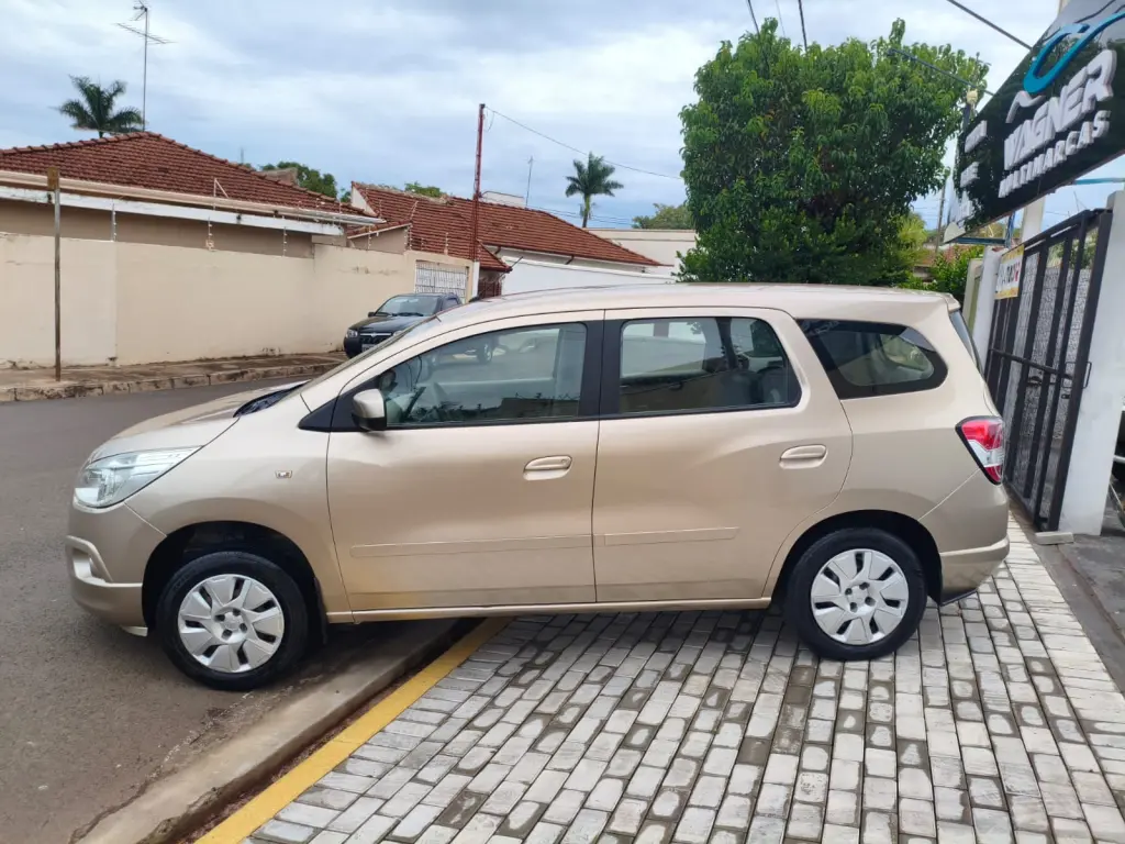 CHEVROLET Spin - Foto