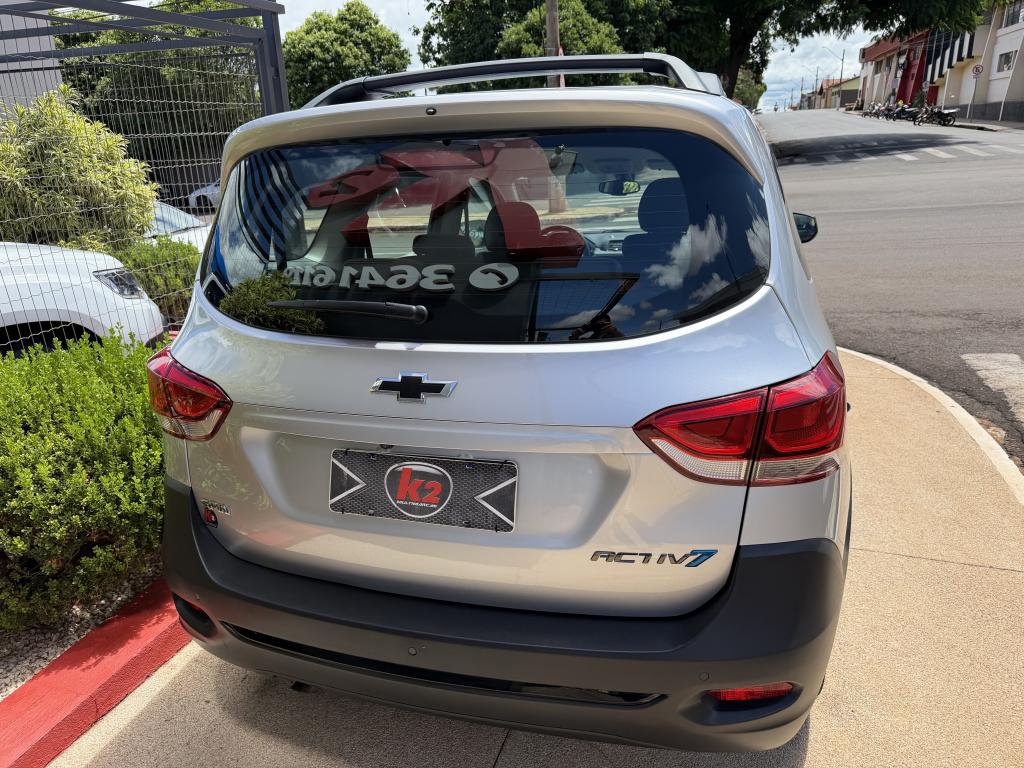 CHEVROLET Spin - Foto