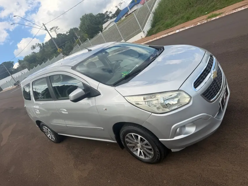 CHEVROLET Spin - Foto