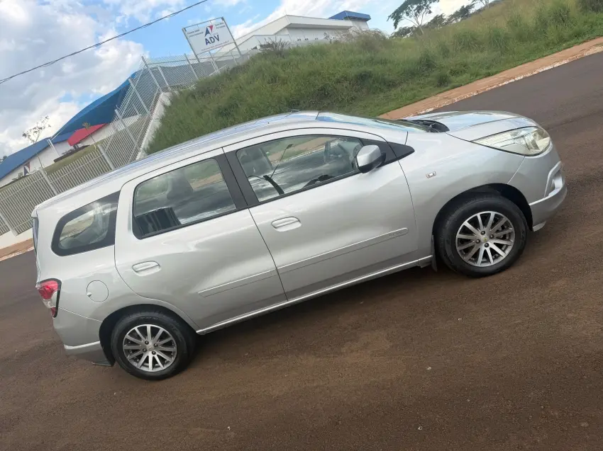 CHEVROLET Spin - Foto