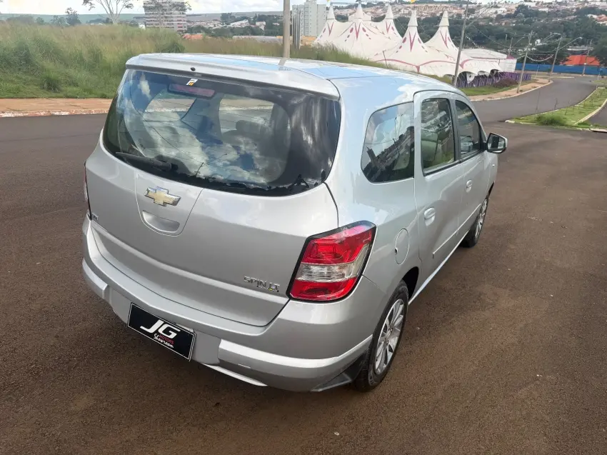 CHEVROLET Spin - Foto