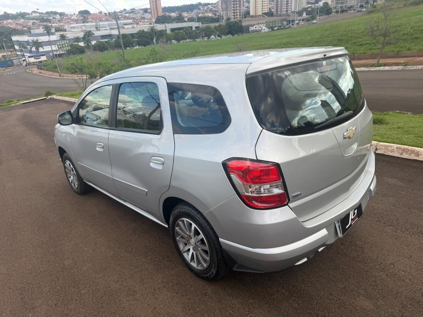 CHEVROLET Spin - Foto