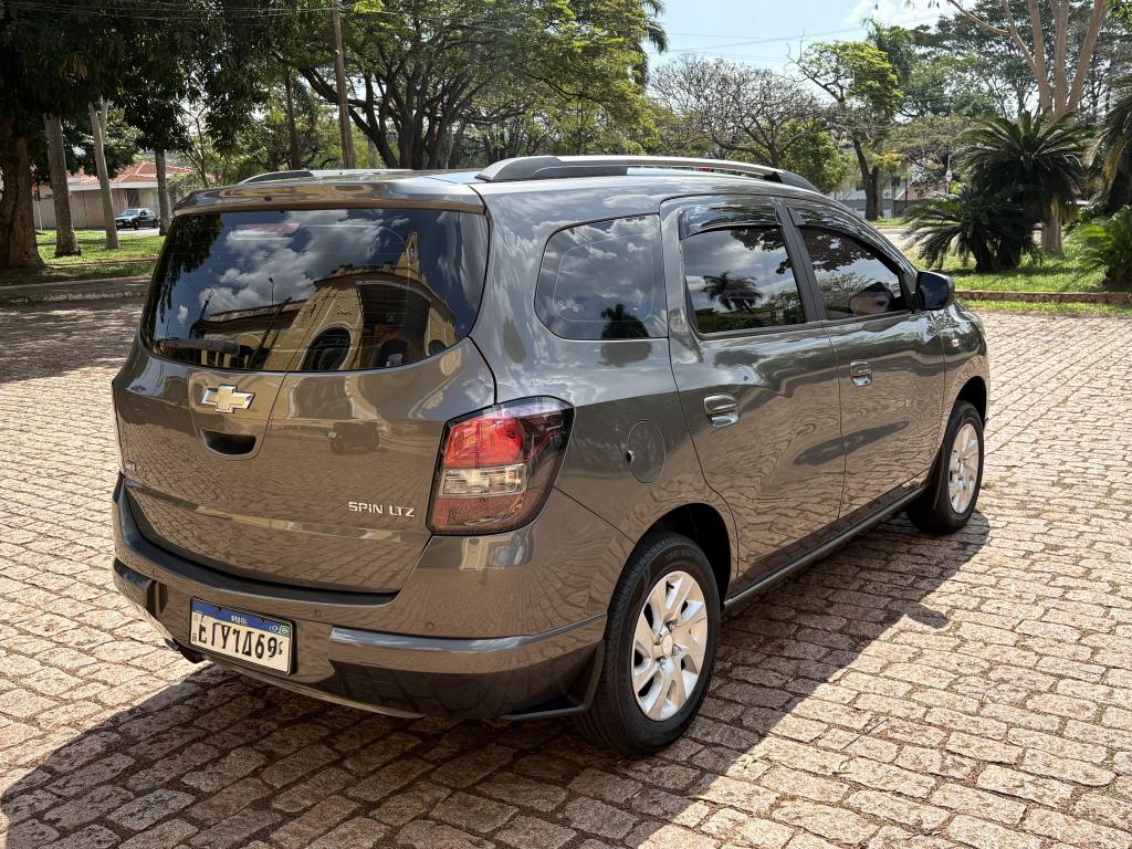 CHEVROLET Spin - Foto