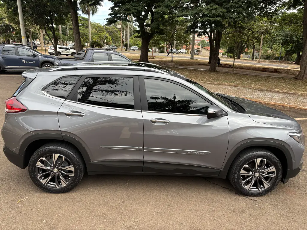 CHEVROLET Tracker - Foto