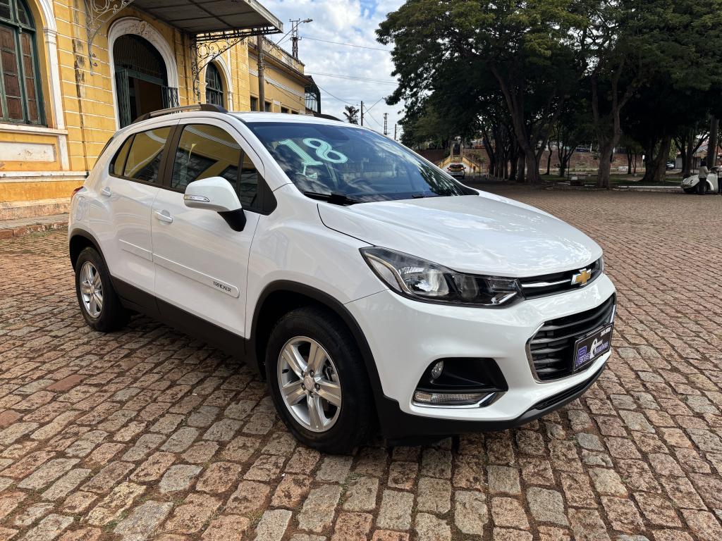 CHEVROLET Tracker - Foto