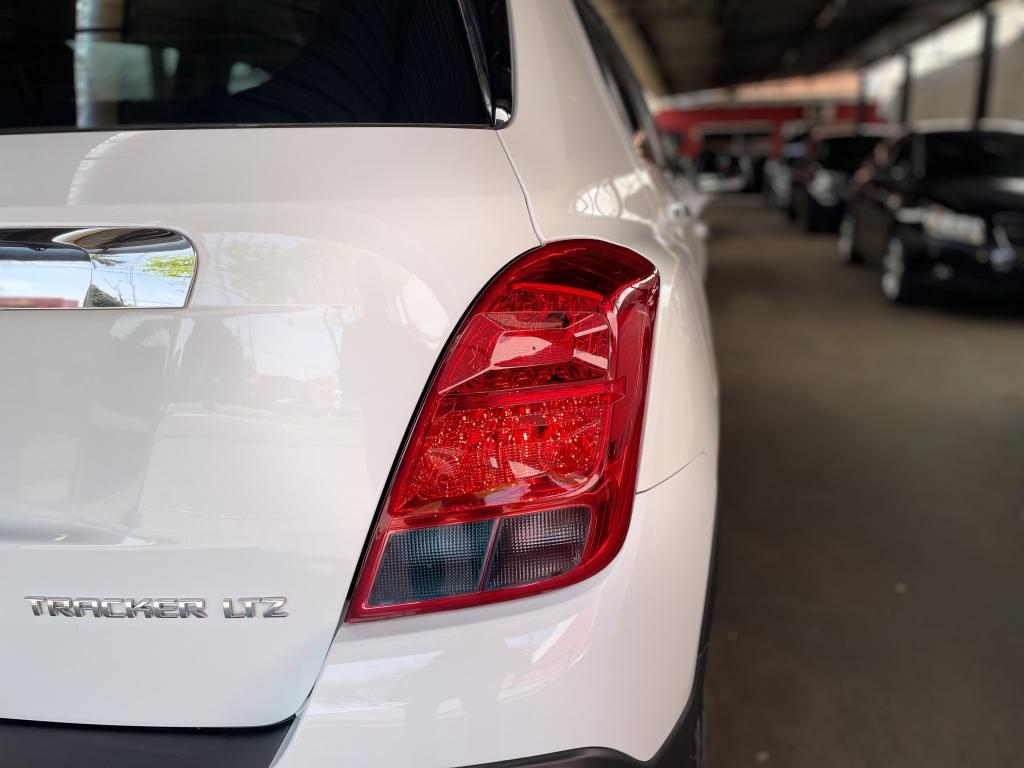 CHEVROLET Tracker - Foto