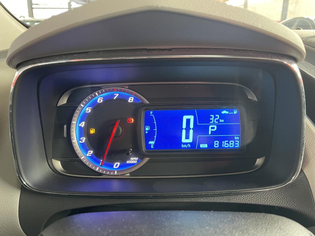 CHEVROLET Tracker - Foto