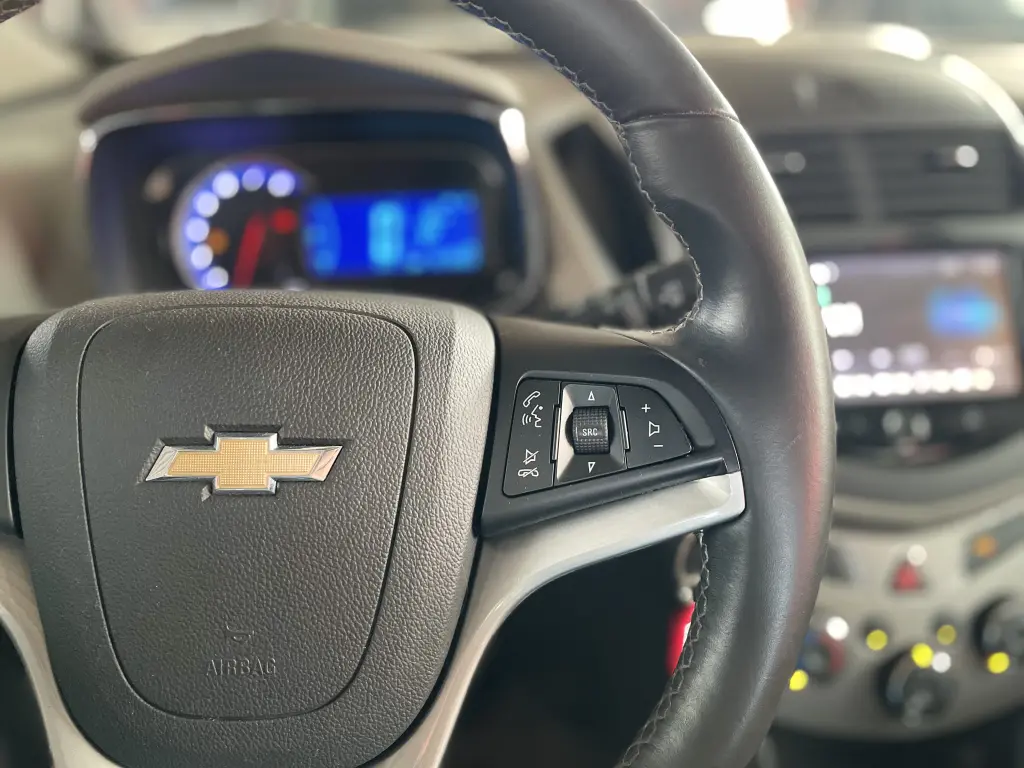 CHEVROLET Tracker - Foto