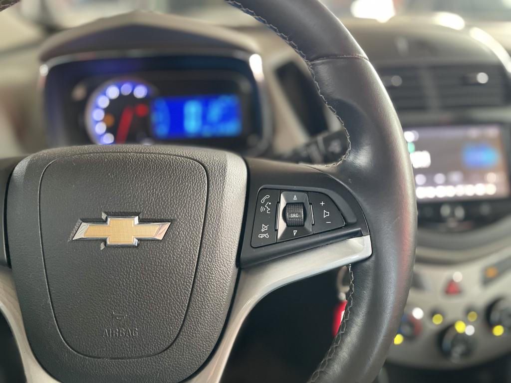 CHEVROLET Tracker - Foto