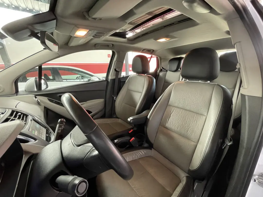 CHEVROLET Tracker - Foto