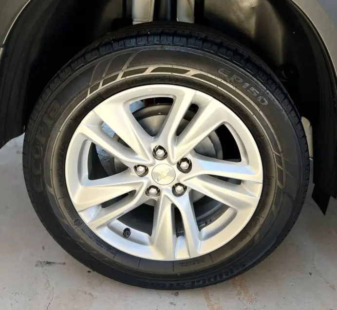 CHEVROLET Tracker - Foto